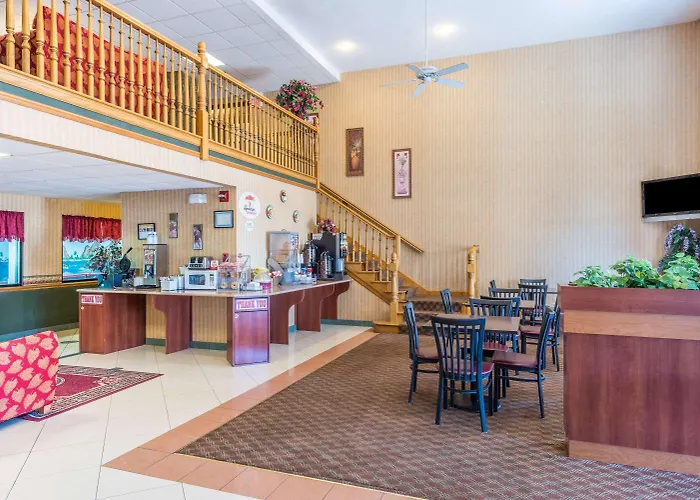 Super 8 By Wyndham Il/st. Louis Area 2*