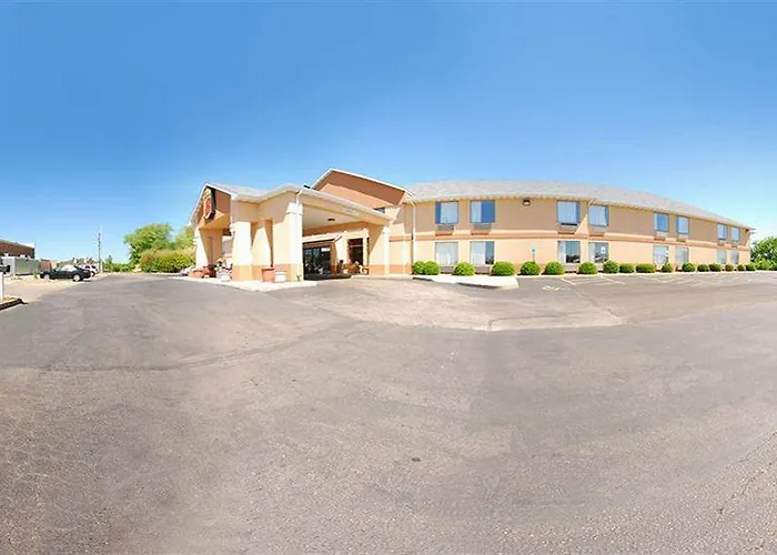 Super 8 By Wyndham Il/st. Louis Area Hotel